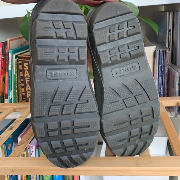 Sorel Snow Otter Boots, super warm, size 6 - Picture 6 of 8